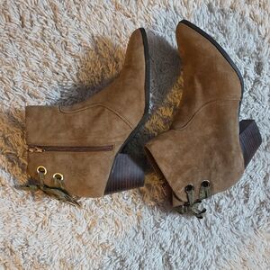 Bella Vita Tan Suede Ankle Booties